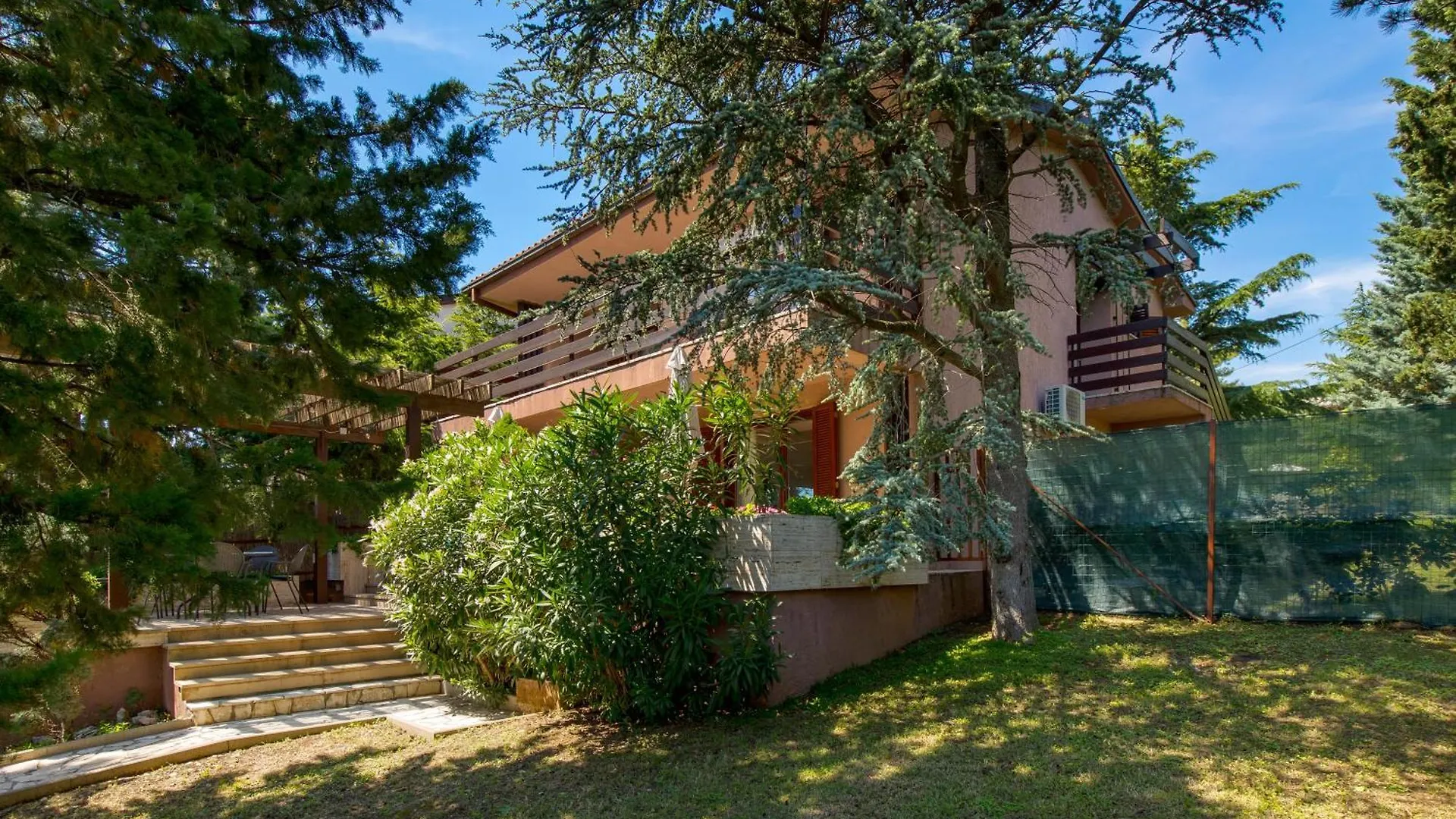 Villa Pinia Holiday Home With A Pool Croatia